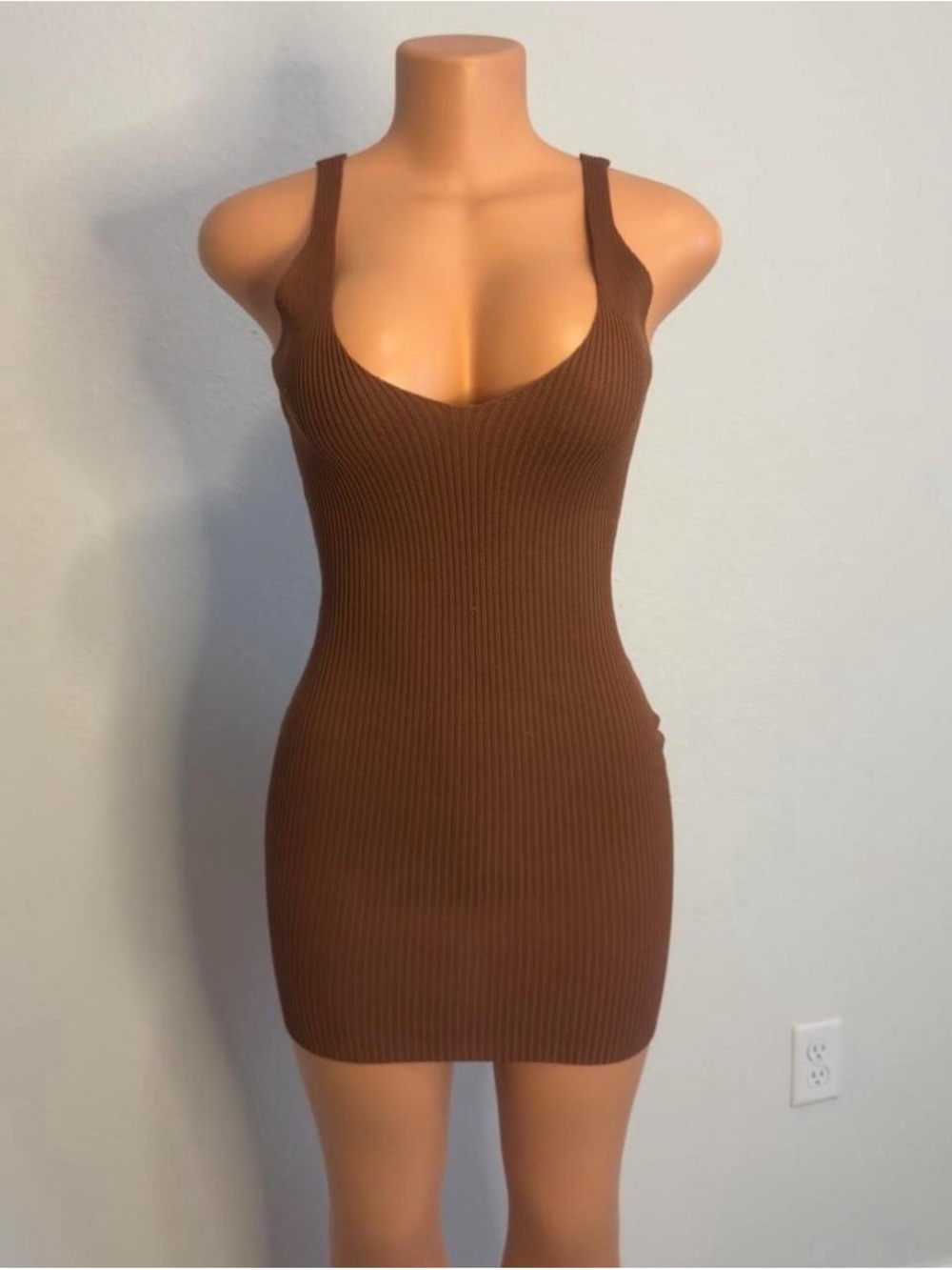 Ribbed Scoop Neck Bodycon Dress in Brown